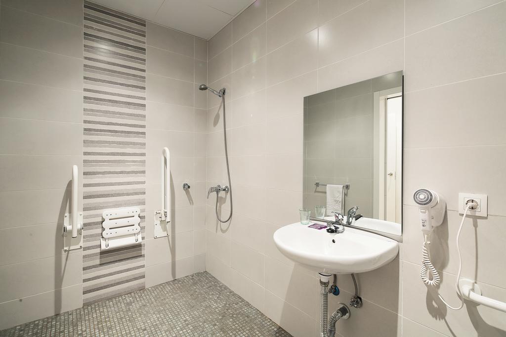 Hostal Balkonis Barcelona Bilik gambar