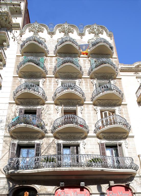 Hostal Balkonis Barcelona Luaran gambar